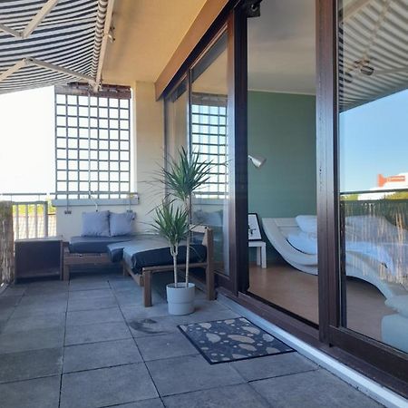 Budget Suite Mit Balkon - Privatzimmer In Wohnung - Netflix & Minibar Inklusive Coblence Extérieur photo